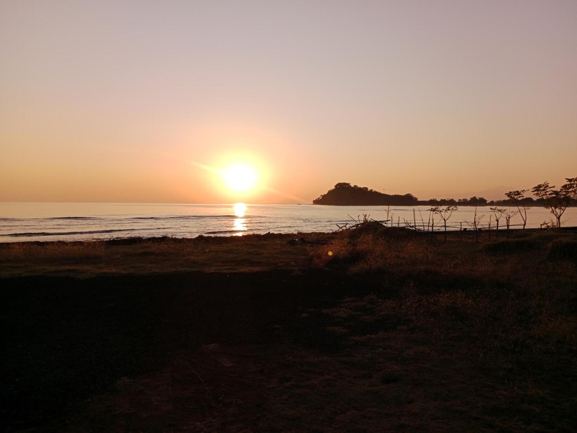 The Beach Bungalows & Turtle Sanctuary Pemuteran Екстериор снимка